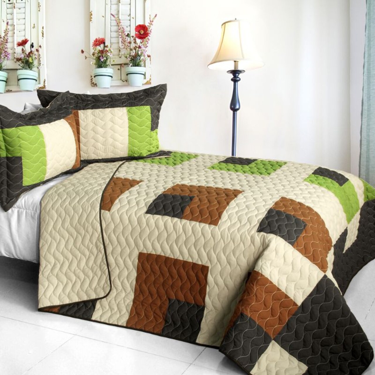 Initial Dream Full/Queen 3 Pieces Quilt Set, Vermicelli Quilted, Reversible Patchwork Design